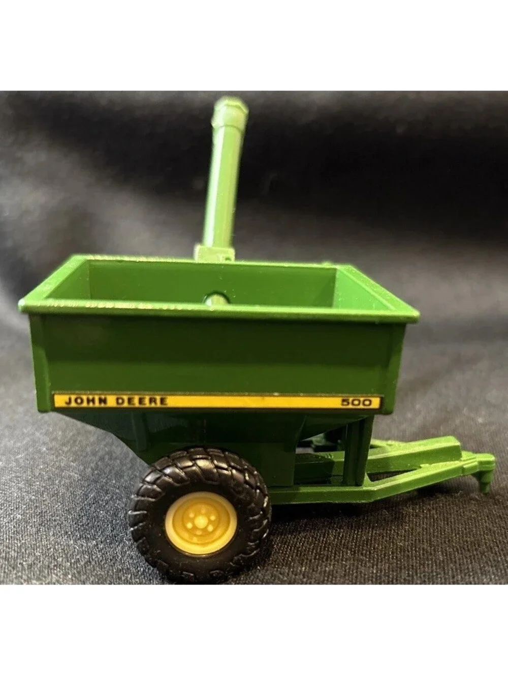 1/64 Ertl John Deere Gravity Feed Wagon Grain Cart Farm Toy Tractor Implement